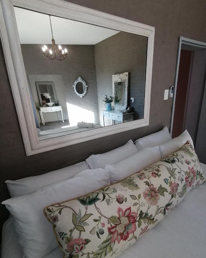Tsumeb Theater Guesthouse Extérieur photo