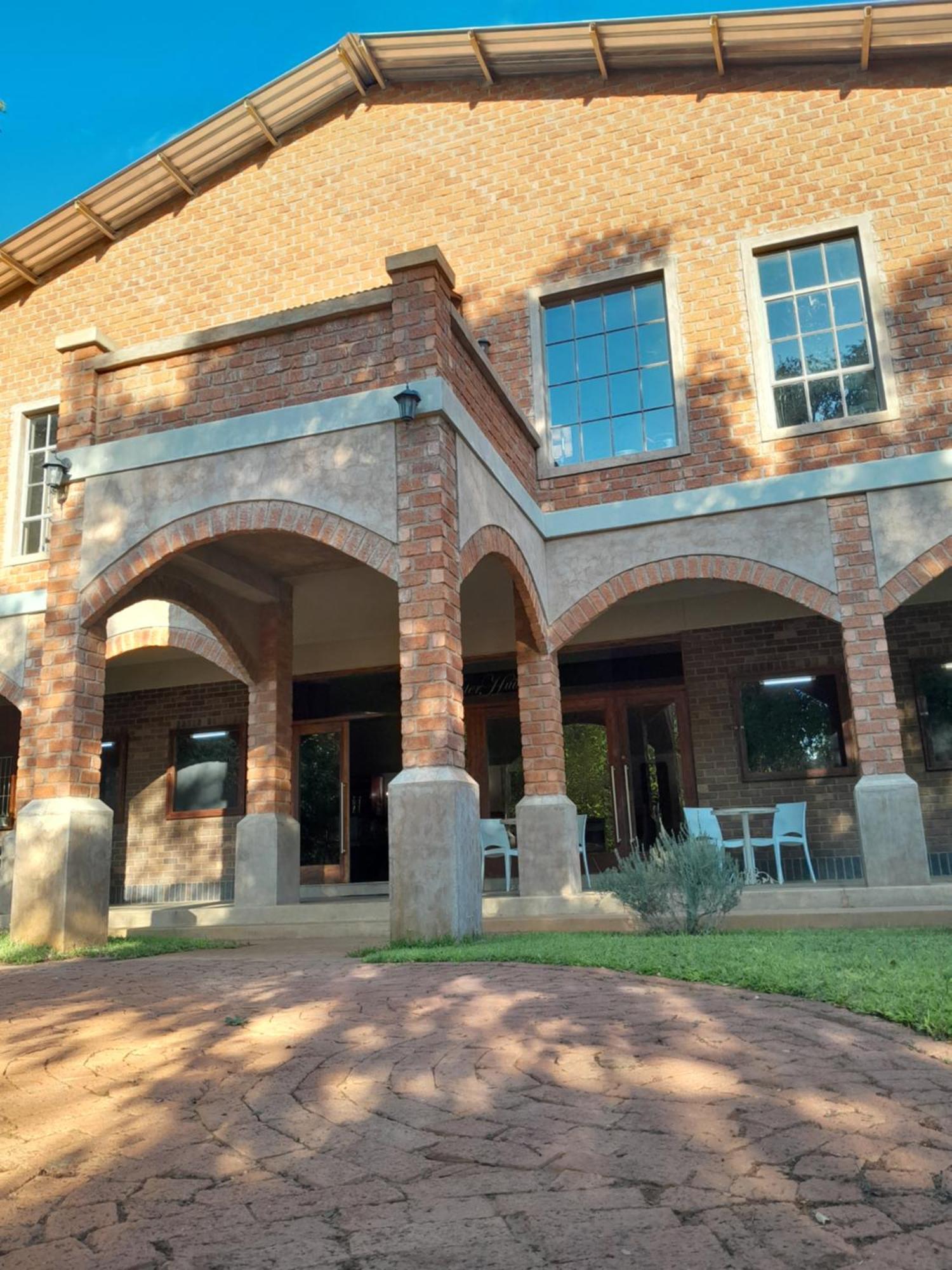 Tsumeb Theater Guesthouse Extérieur photo